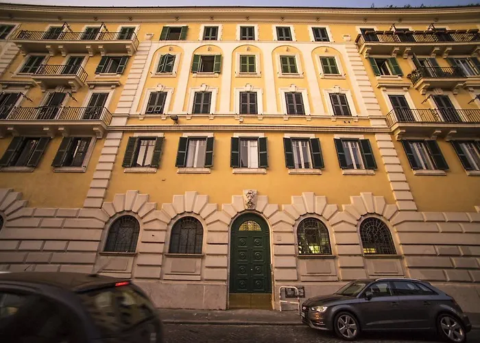 Trastevere Corner Eight